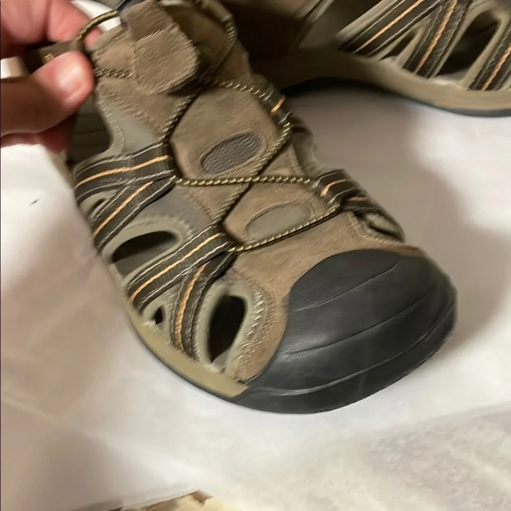Croft & Barrow Brown Sport Sandals with Adjustable Straps
